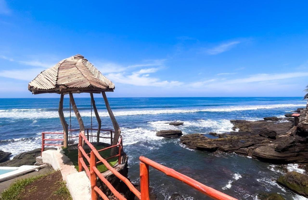 Reef On The Water Hotel Tamanique Exterior photo